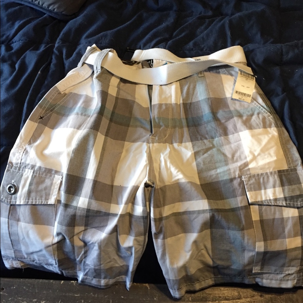 Billabong shorts with belt
